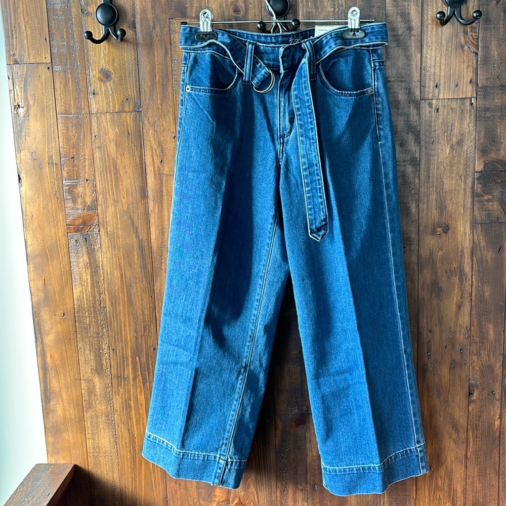Universal Thread Jeans